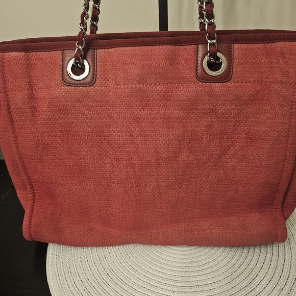 Chanel Deauville Tote Red Canvas 31 Rue Cambon - Picture 2 of 16